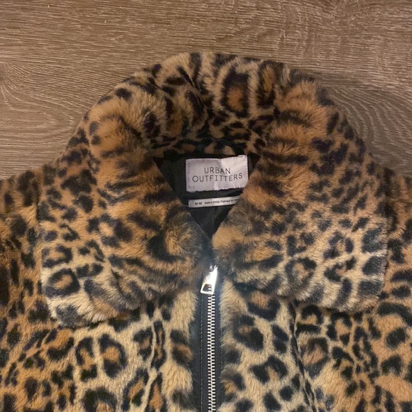 Urban Outfitters Faux Fur Jacket - Picture 7 of 7
